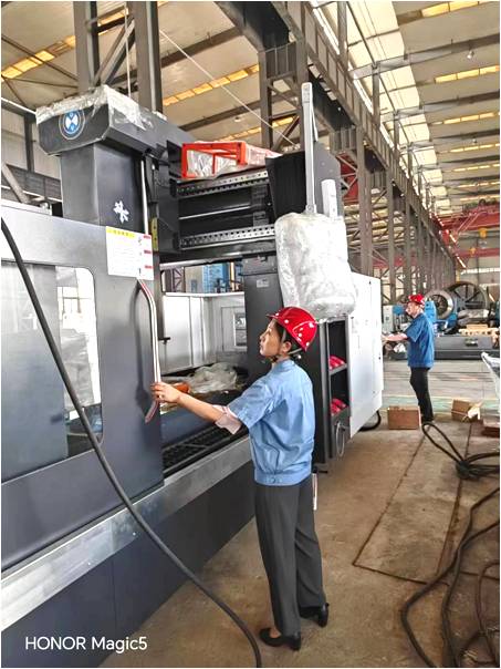 公司重点技改项目新增龙门数控加工中心